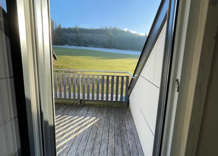 Apartment Moderne Maisonette-ferienwohnung Mit Dachterrasse, Waldblick & Parkplatz Friedburg