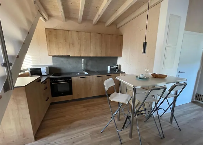 Moderne Maisonette-ferienwohnung Mit Dachterrasse, Waldblick & Parkplatz